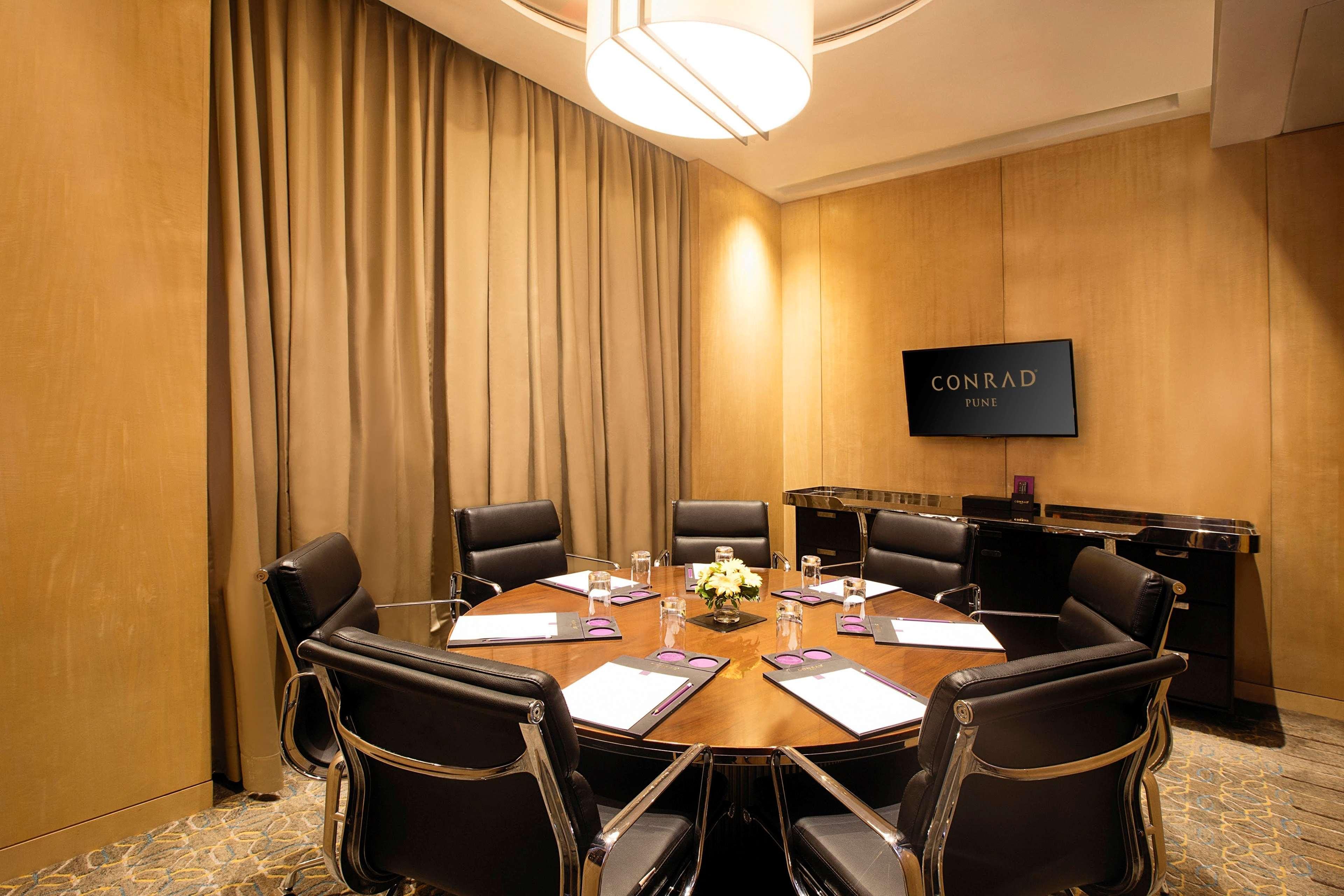 Conrad Pune Exterior photo