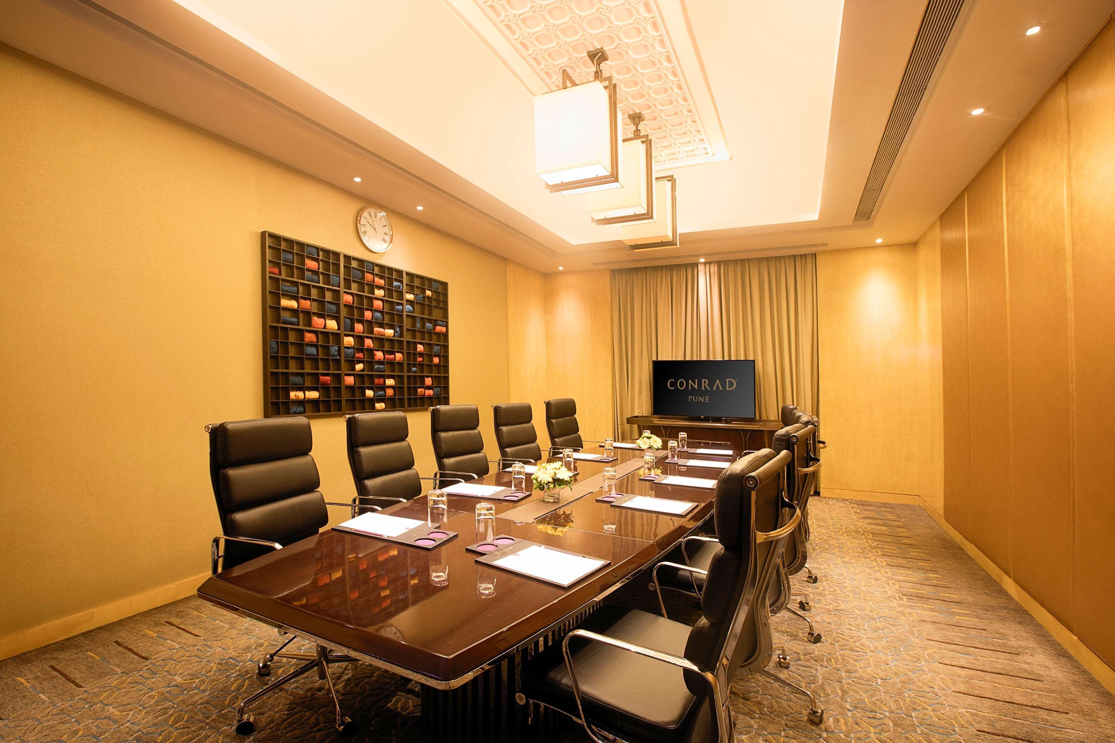 Conrad Pune Exterior photo